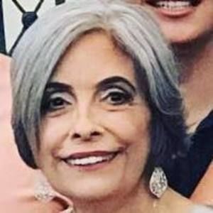 Meet your Posher, Julia